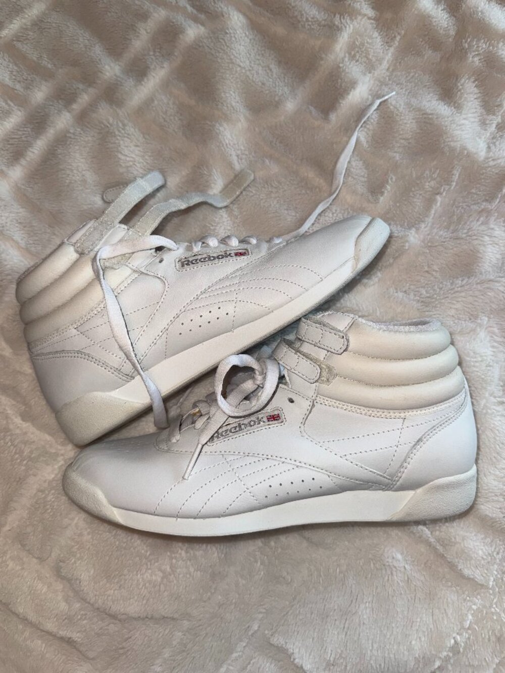 Reebok Freestyle Hi White Sneakers Womens 9 Vintage Y2K Classic High Top
